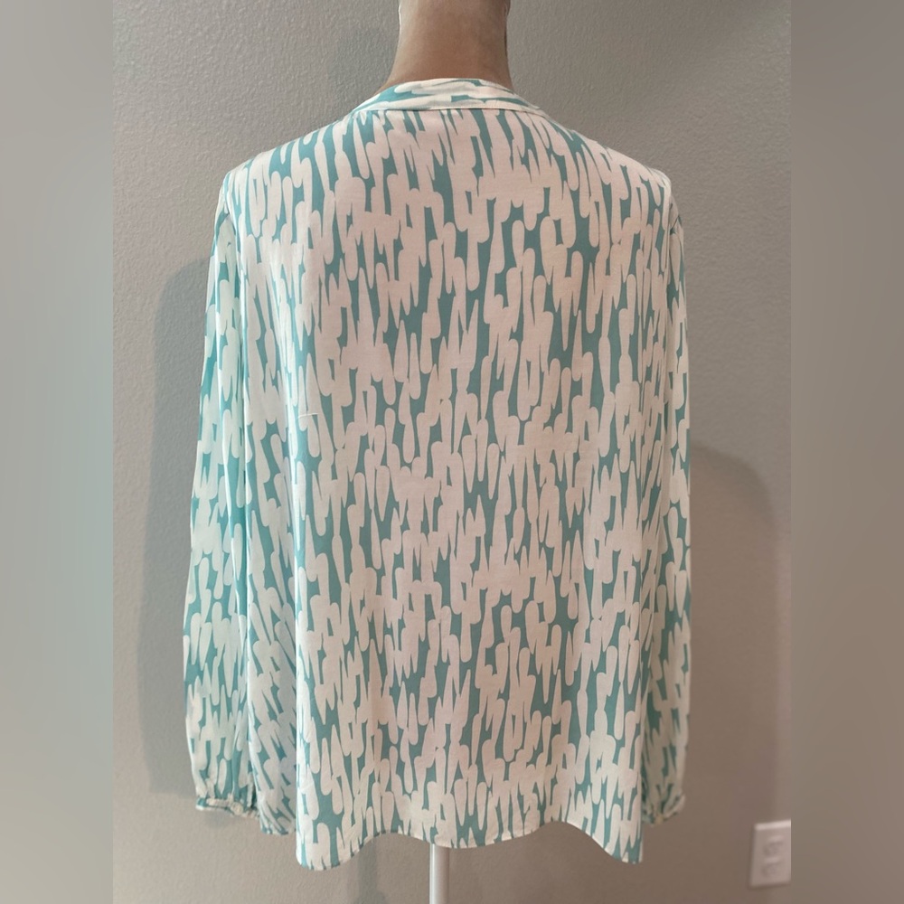 Boden Teal and White Blouse - Picture 2 of 7